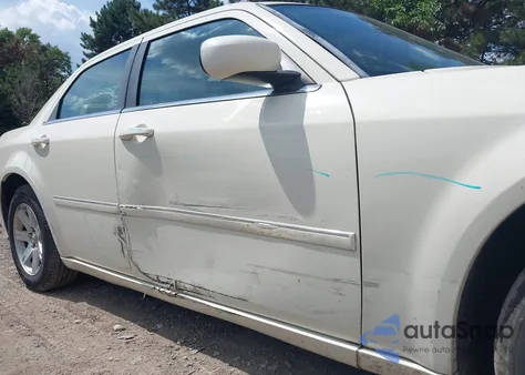 2006 Chrysler 300 Touring z USA, uszkodzony, nr VIN 2C3KA53G36H528877